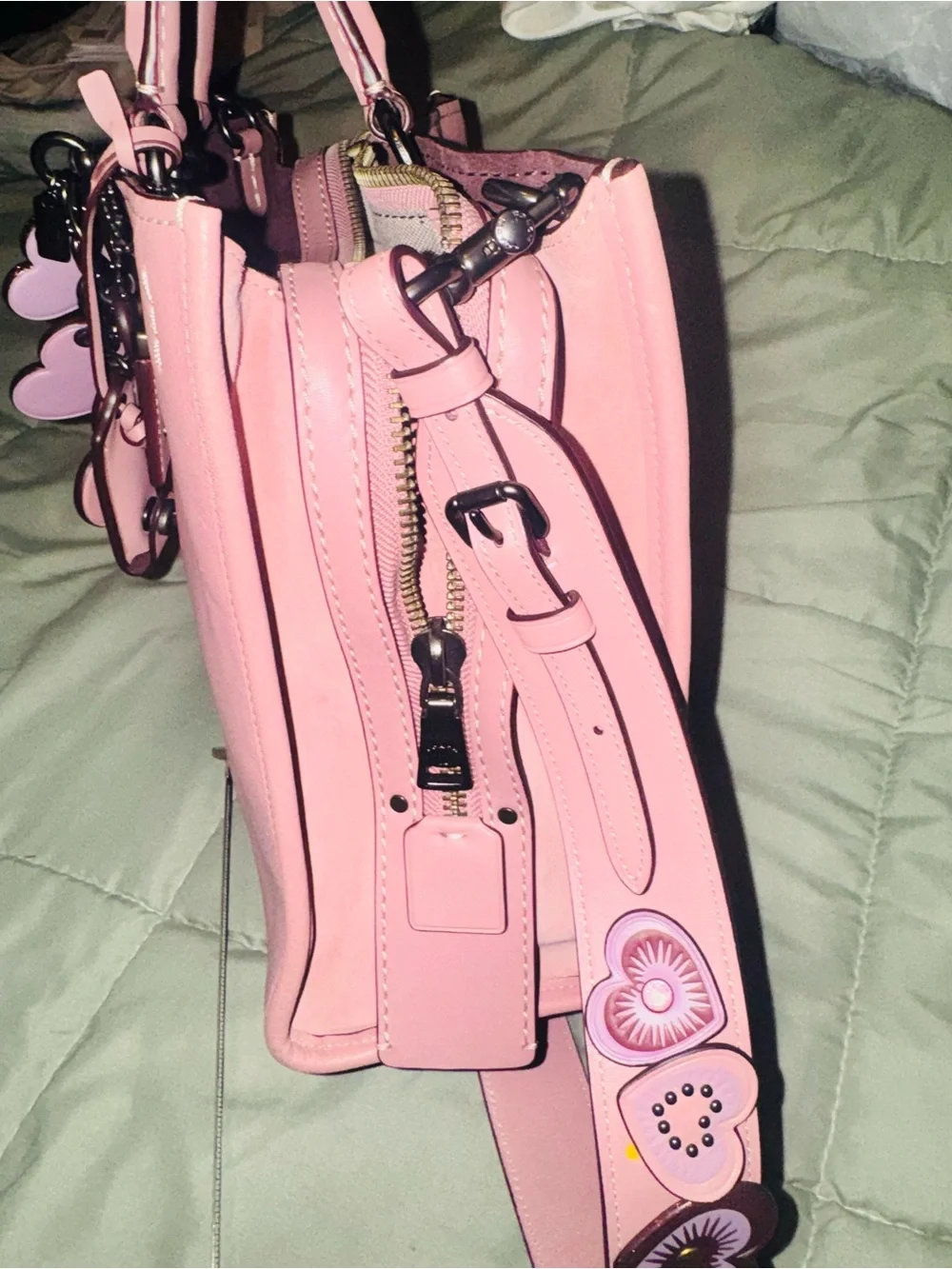 Coach rouge bag,Pink Dusty Rose heart Strap and heart FOB vintage. Rare!